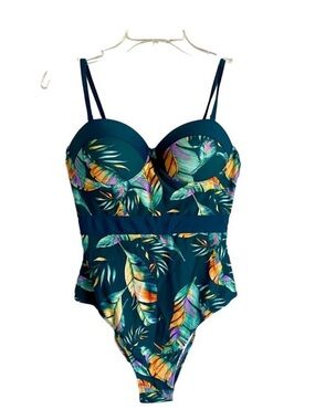 Cupshe Tropical Green Underwire Padded One Piece Swimsuit Women’s Medium NEW NWT